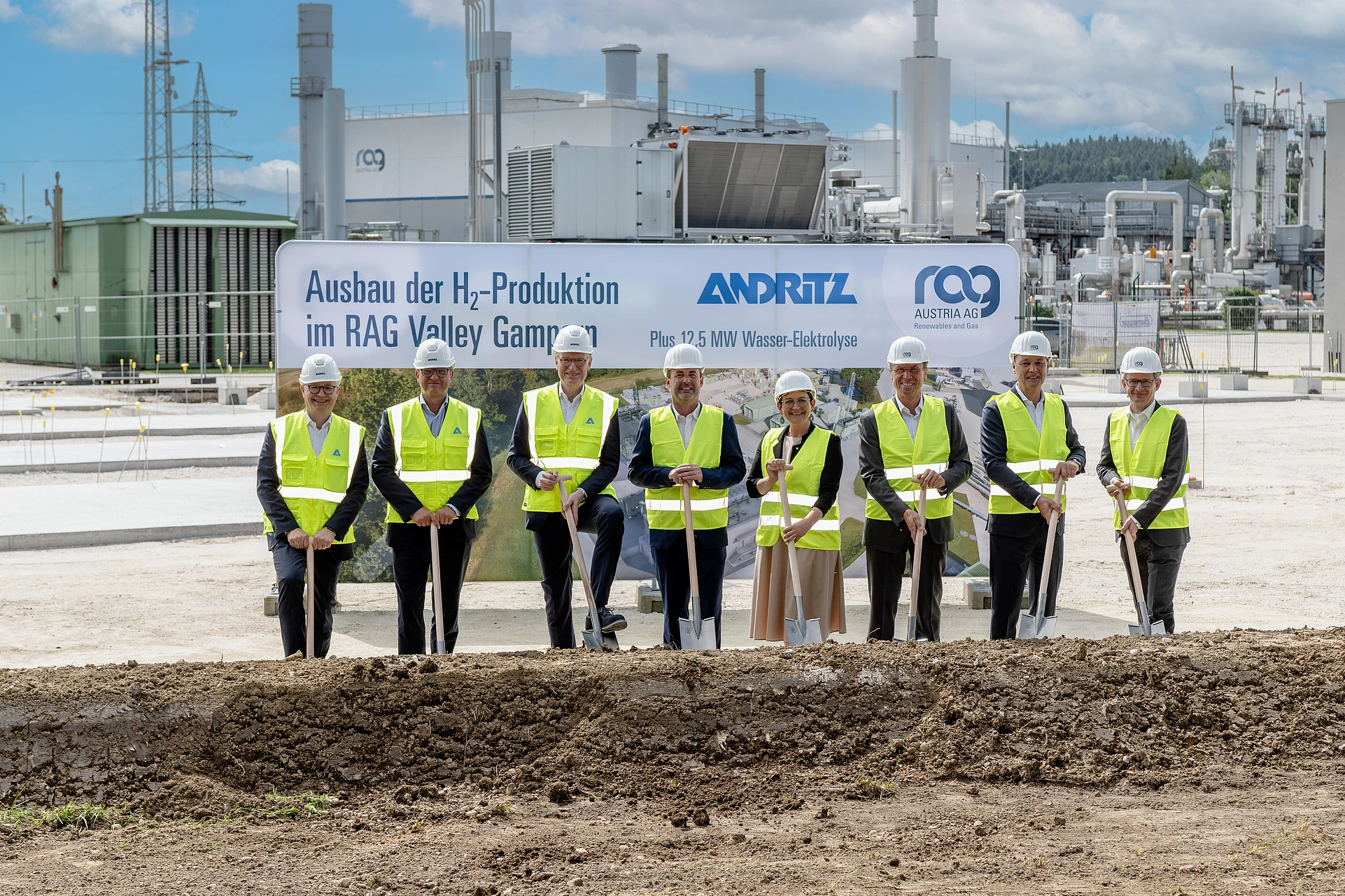 Green Hydrogen Production Takes a Leap at 12.5 MW Solar Electrolysis Hub in Austria