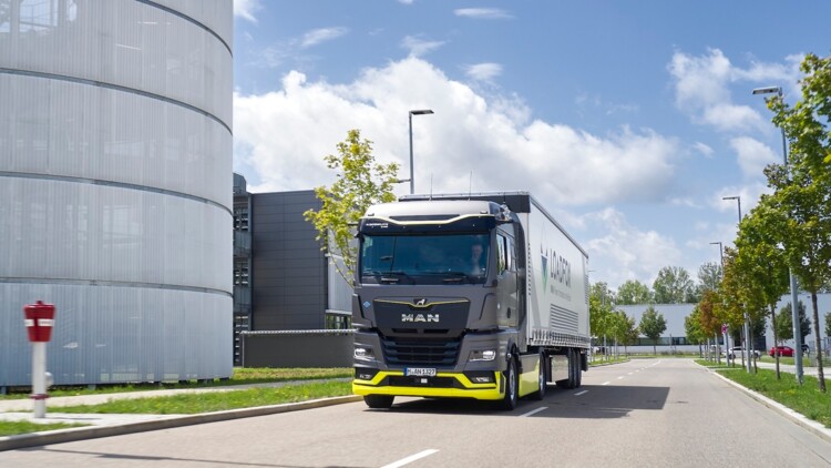 MAN Launches Bavaria Trials of 42-Tonne Fuel-Cell Trucks