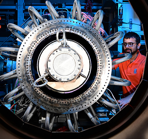Hydrogen Propulsion Breakthrough: TCS and Rolls-Royce Simulate Full Flight Cycle on 100% Hydrogen