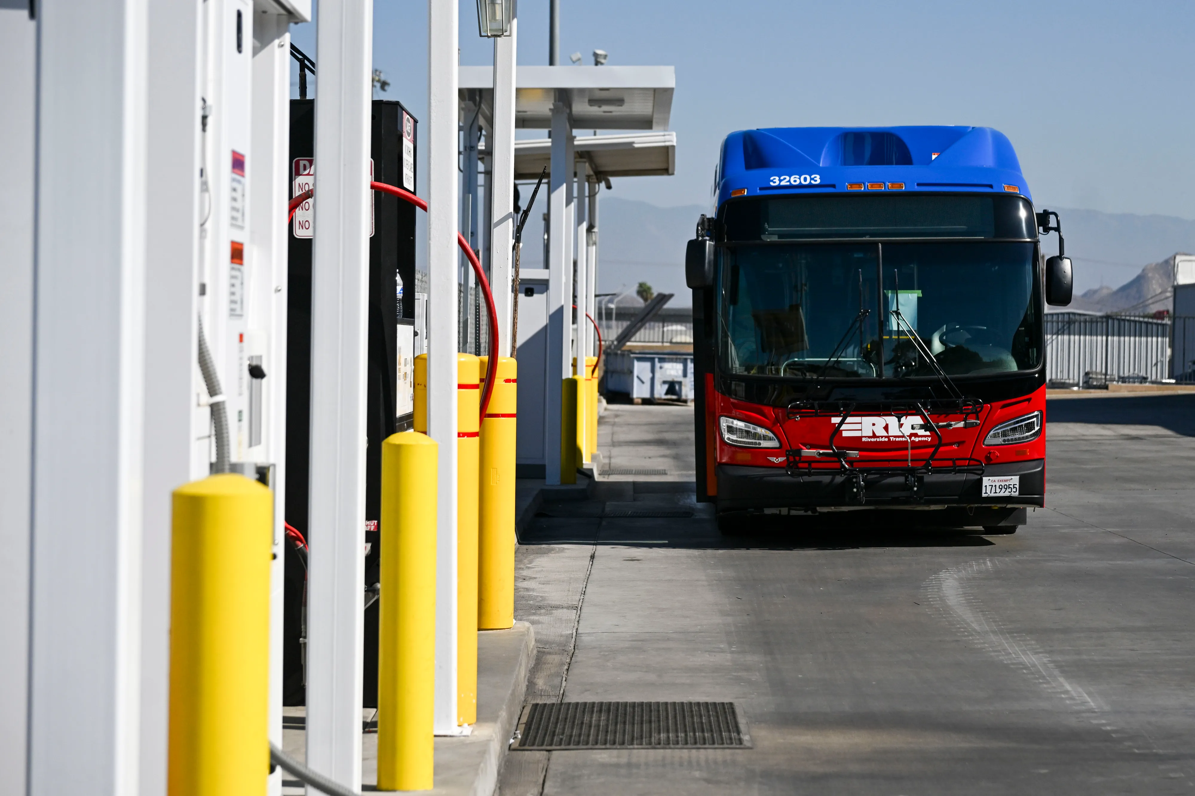 Riverside Transit Agency Unveils Hydrogen Infrastructure and Fuel Cell Buses