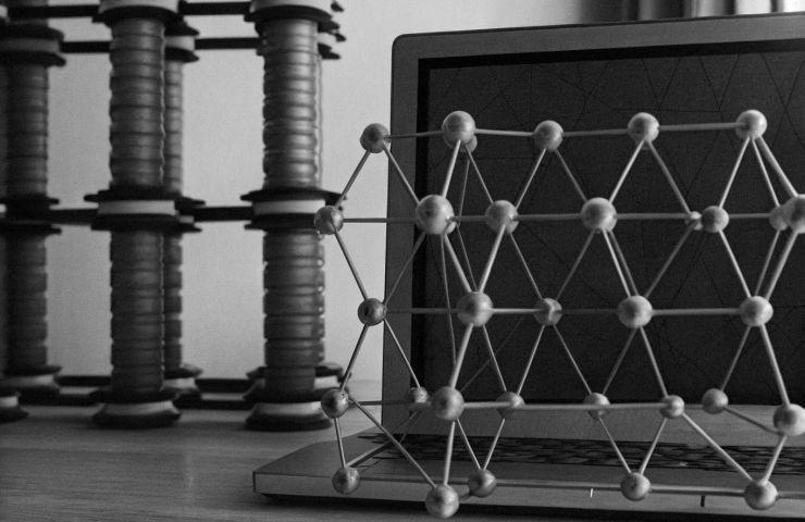 Hydrogen Production Innovation: US Firm Secures $4.5M for Quantum-Designed Catalysts to Slash Iridium Use