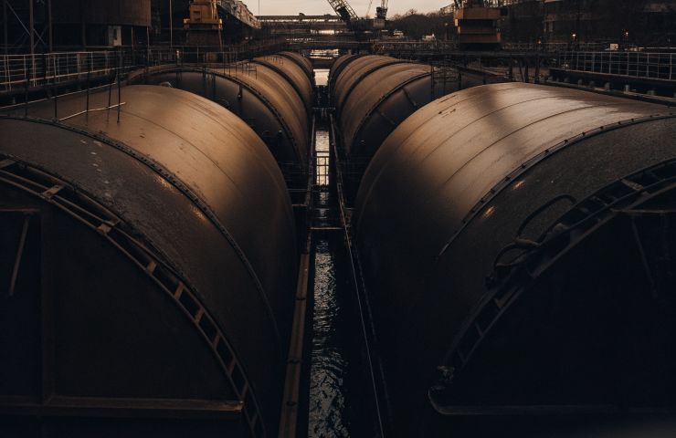 Hydrogen Infrastructure: Four Low-Pressure Storage Tanks Go Online at Stuttgart’s Green Hydrogen Hub