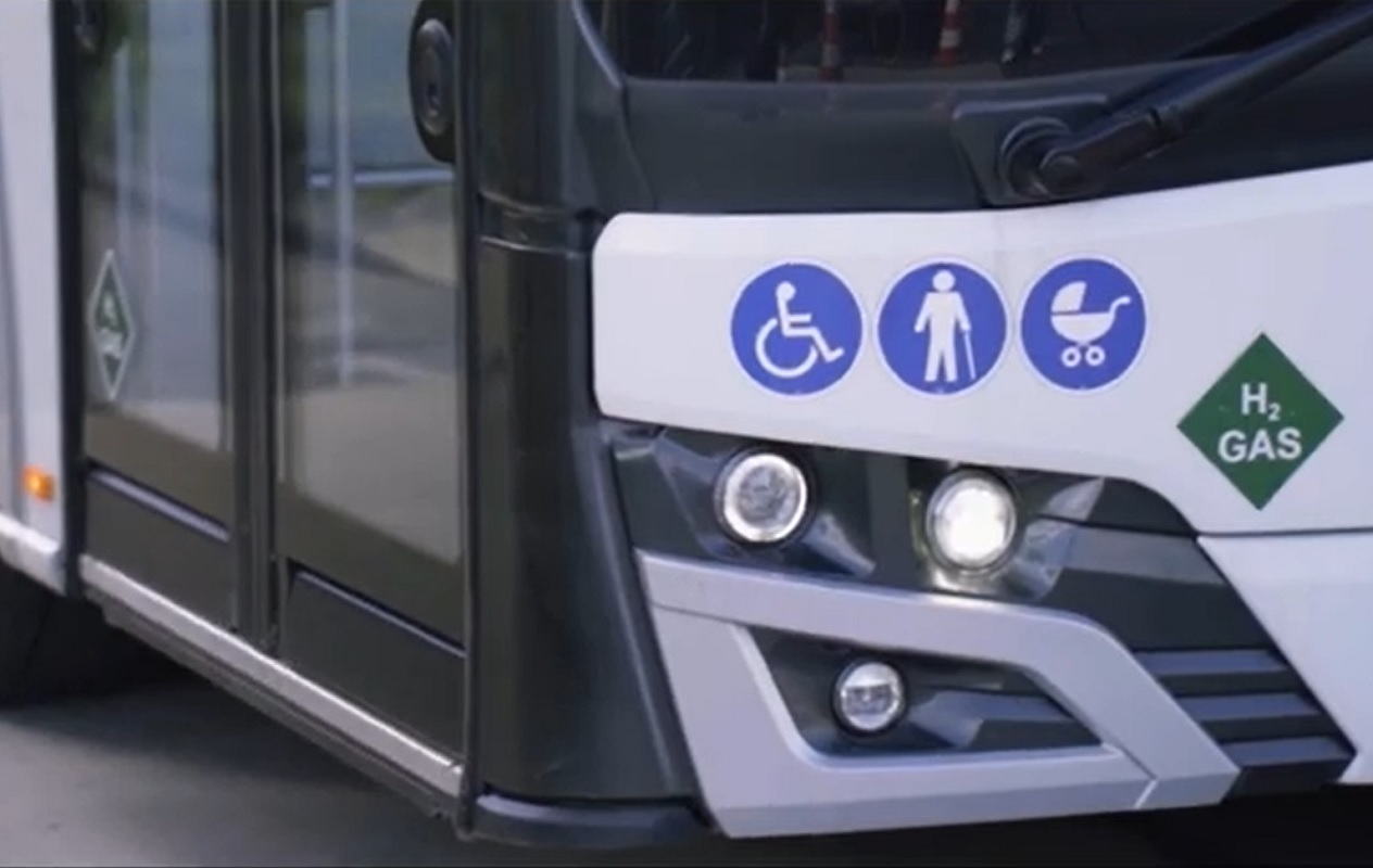 Solaris orders 96 hydrogen engines from Ballard for its buses in Europe - H2 News