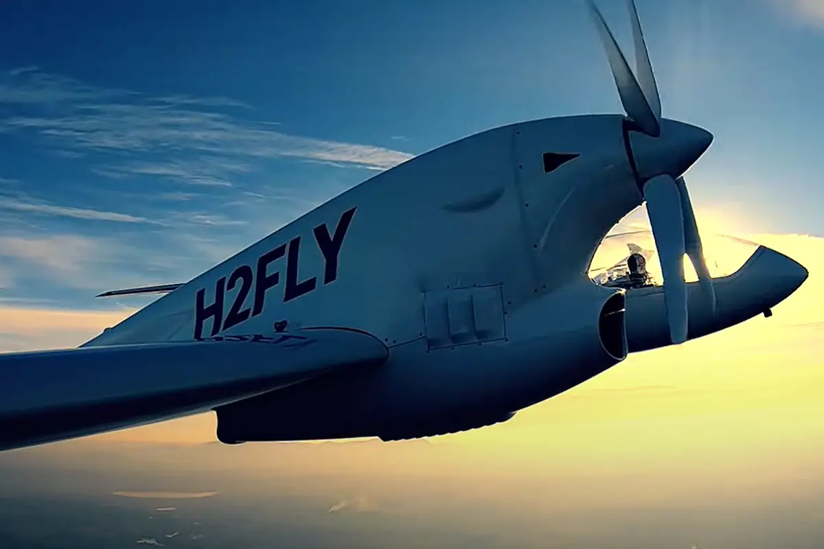 HY4 from H2FLY sets hydrogen plane altitude record - H2 News