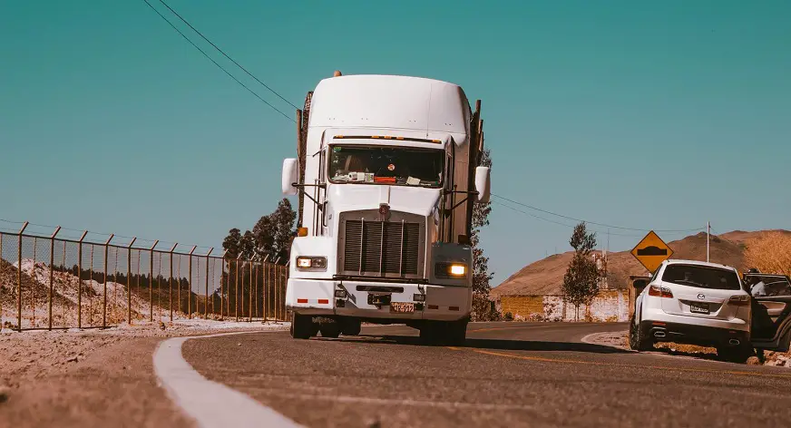 Heavy-duty truck hydrogen fuel cell adoption barriers remain