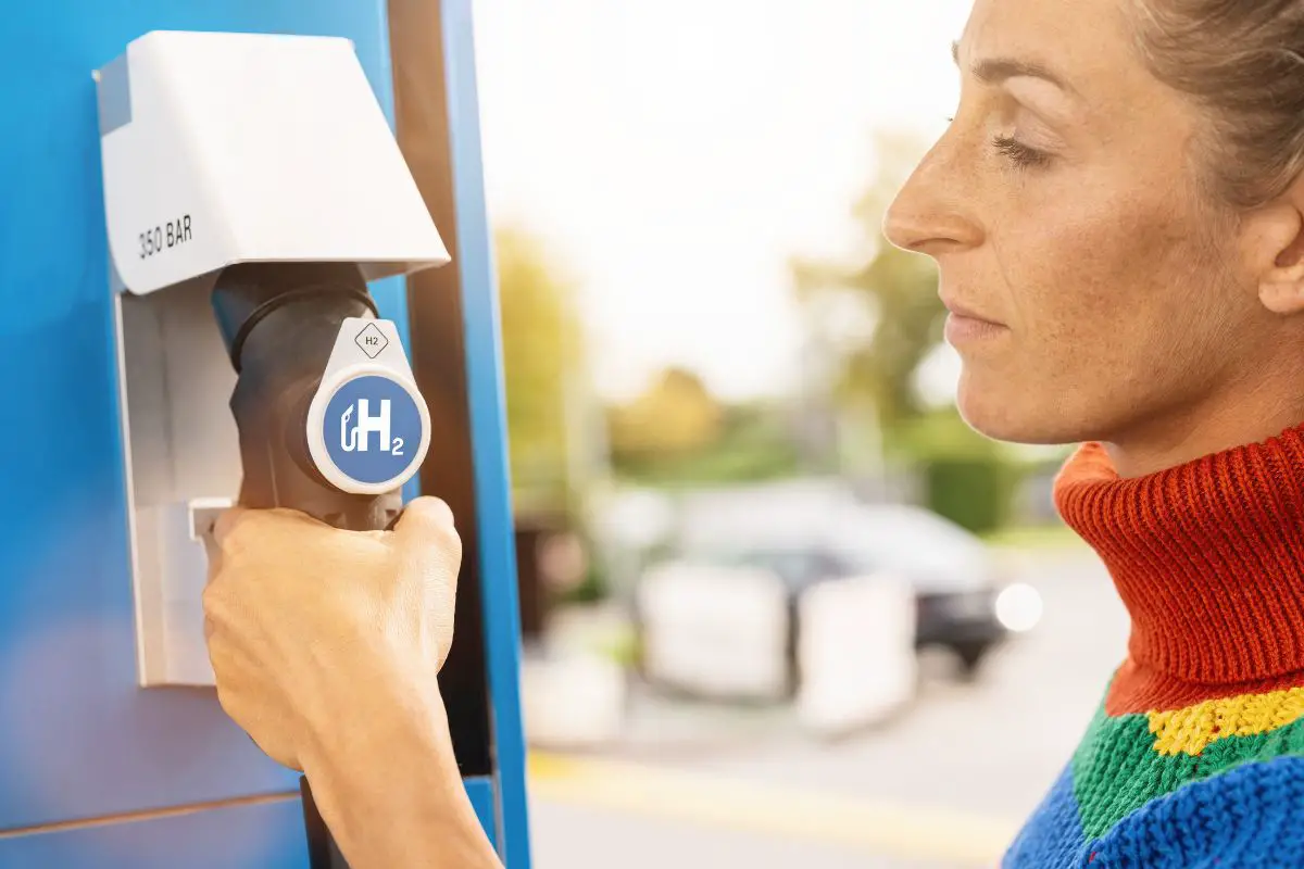 CE&amp;IG to bring hydrogen fueling stations to California, South Korea, and Germany - H2 News