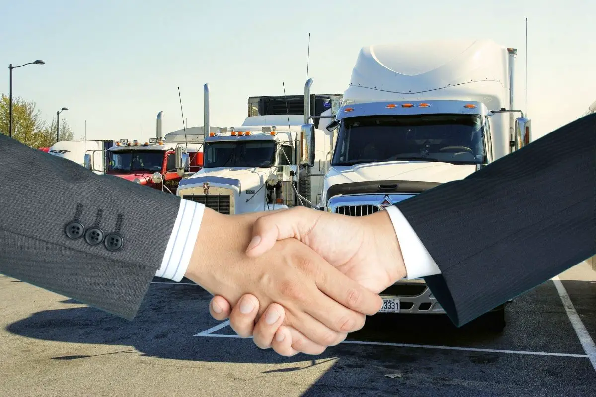 Daimler collaboration to test liquid hydrogen fueled truck - H2 News