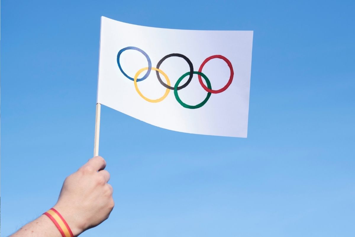 Paris cleans Seine for 2024 Summer Olympic Games - H2 News