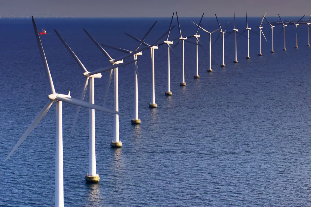 Consortium seeks to reduce green hydrogen costs through offshore wind and solar  - H2 News