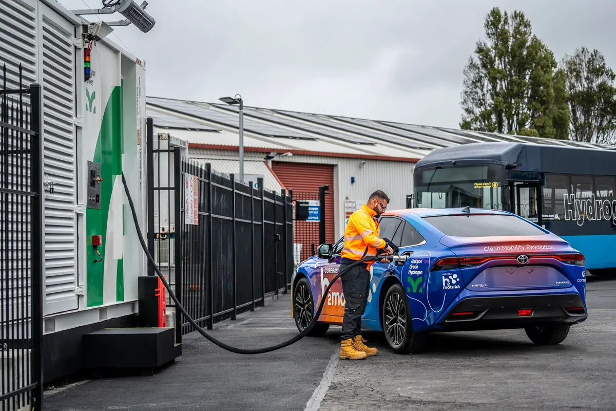 New Zealand gets its first green hydrogen fast refueling station - H2 News