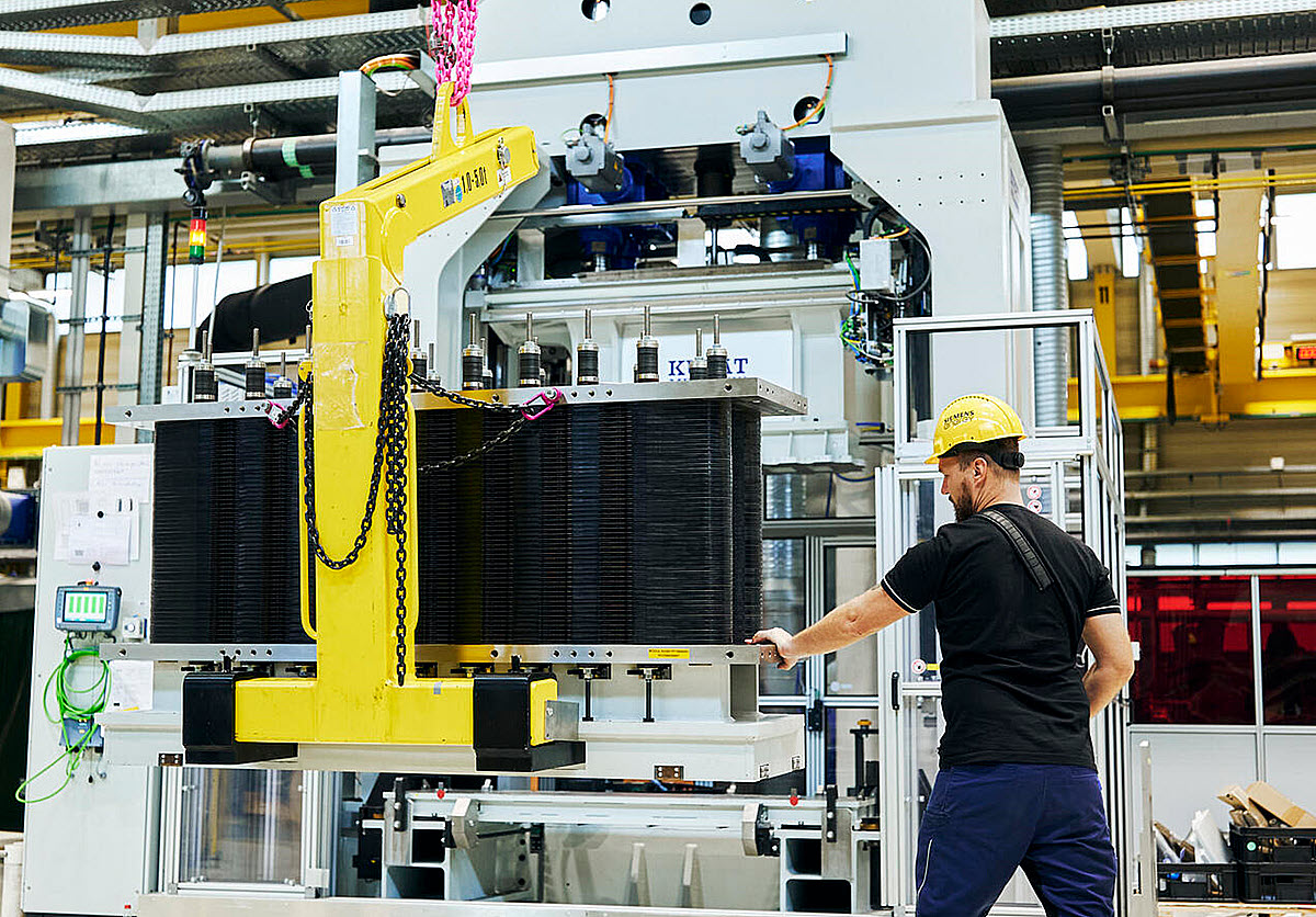 Pump up the volume: Hydrogen hits the big time - Hydrogen Fuel News