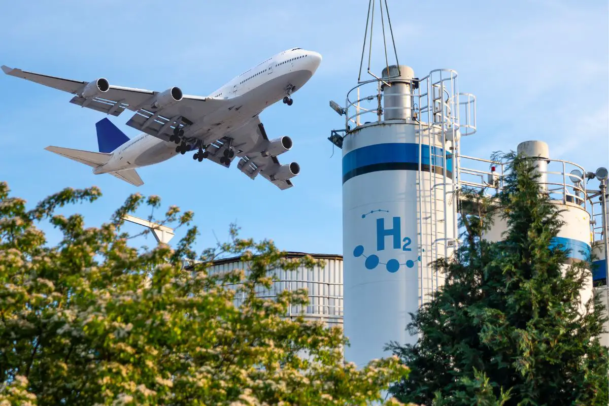 Pittsburgh airport to get $1.5B CNX hydrogen fuel production plant if this happens - H2 News