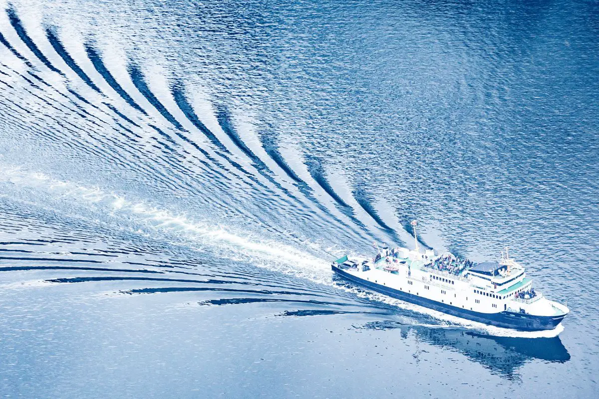 Fuel cell - Ferry on water
