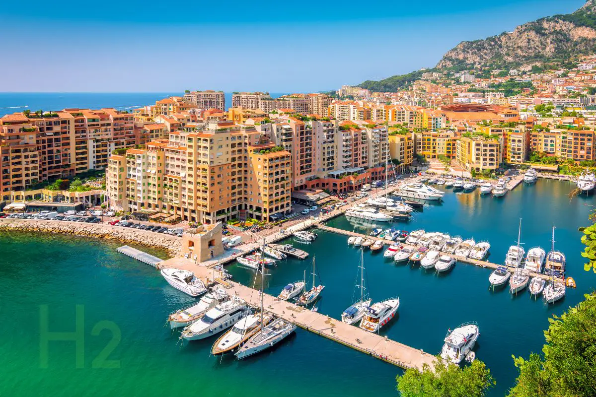 Autonomous hydrogen pontoon unveiled for Monaco Energy Boat Challenge - H2 News