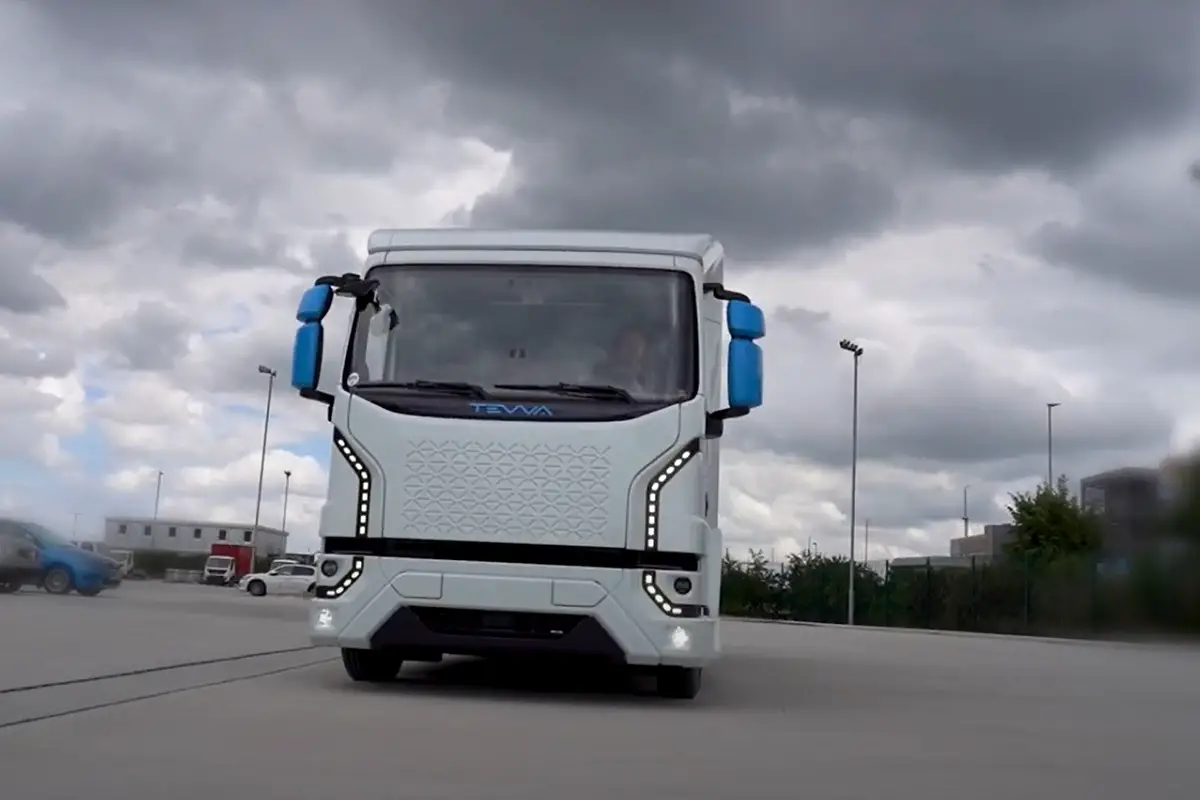 Hydrogen truck launched by UK vehicle maker Tevva - H2 News