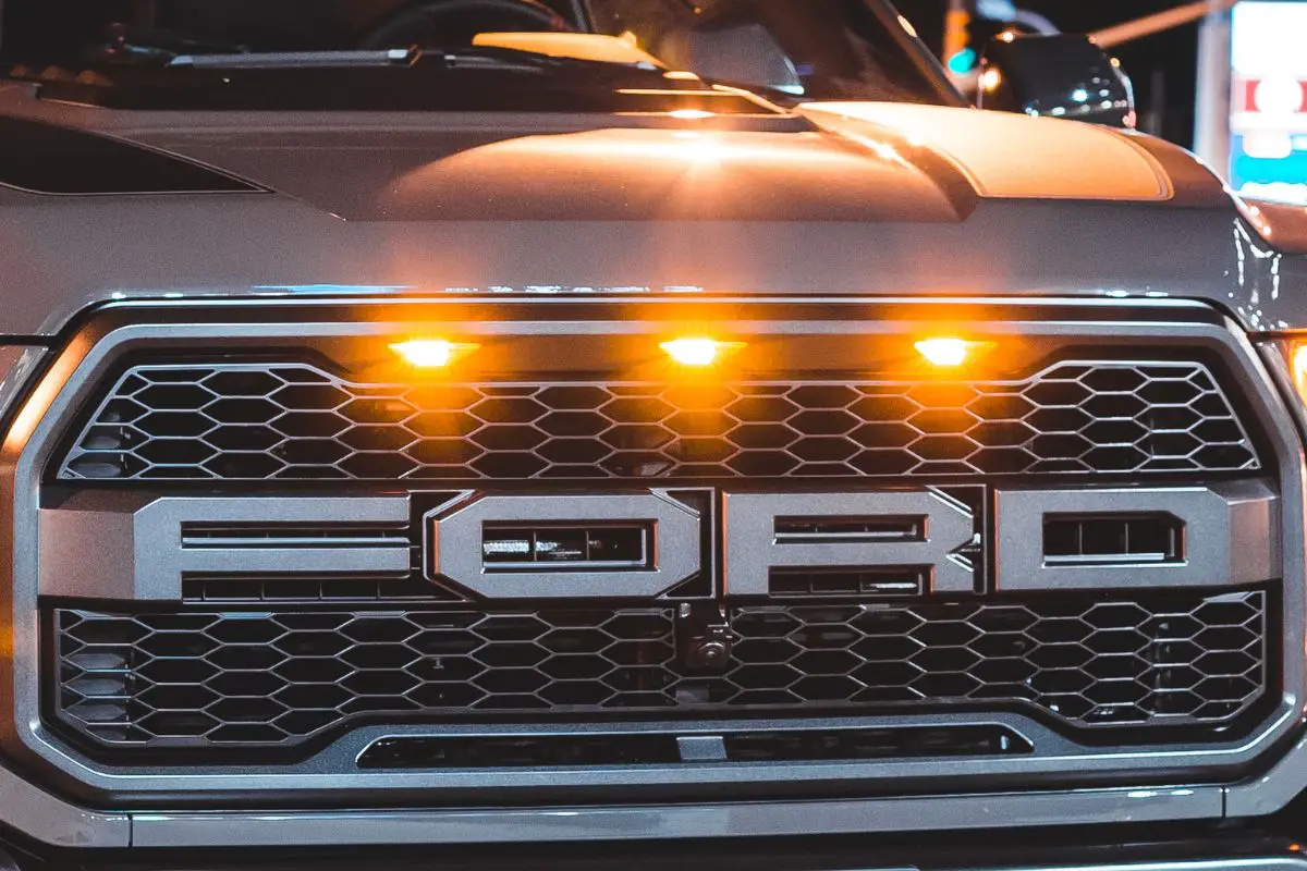 Ford F-550 hydrogen fuel cell heavy duty trucks have a supply strategy - H2 News