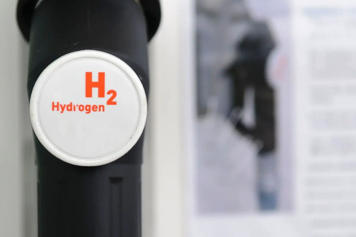 California $1.4B for hydrogen fueling and electric truck