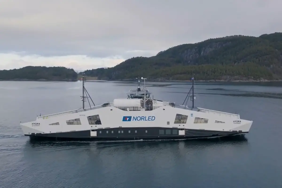 Norled H2 ferry sails into operation, completing world-first achievement  H2 News
