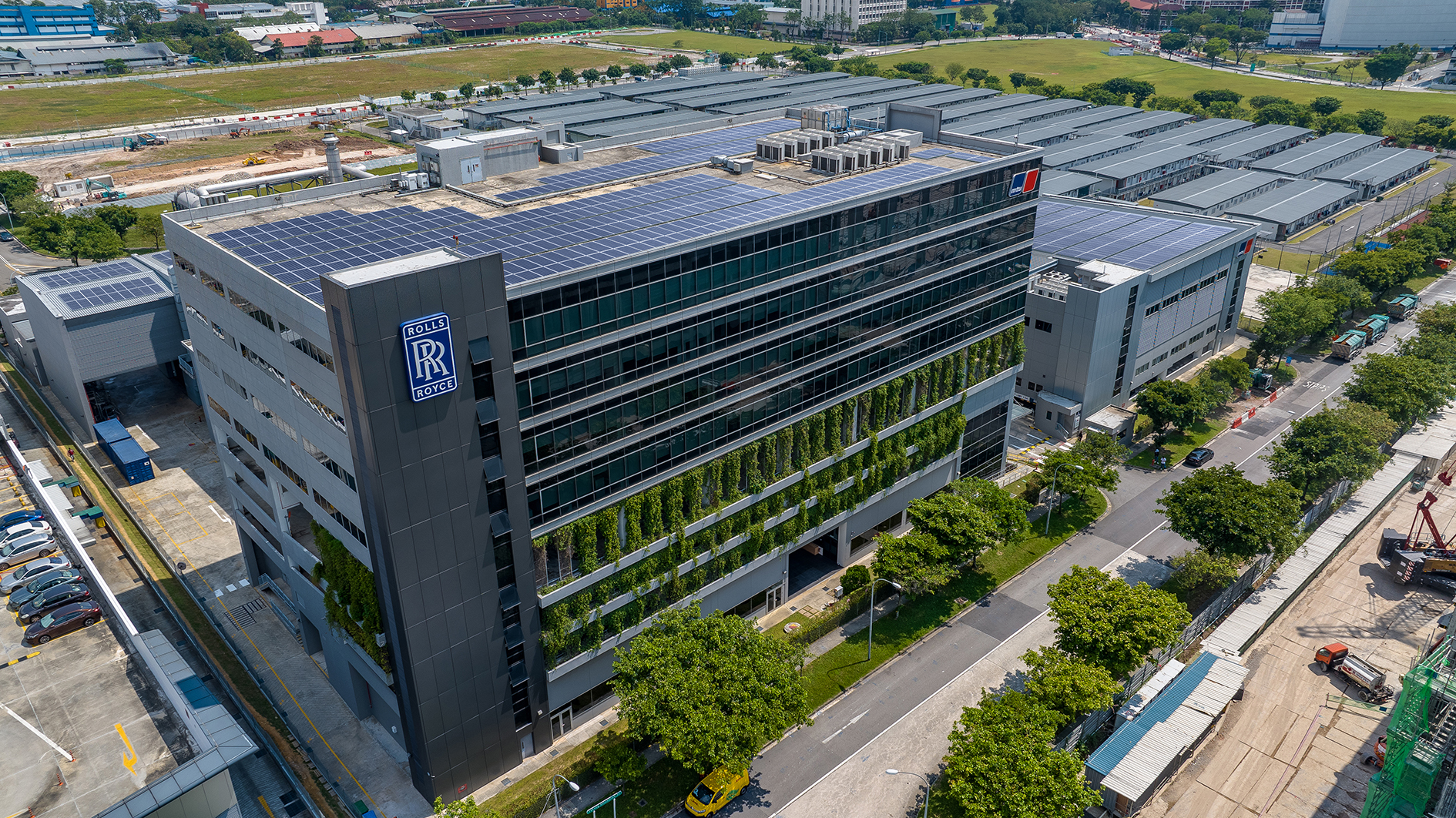Rolls-Royce Spearheads Groundbreaking Hydrogen Engine Project - H2 News