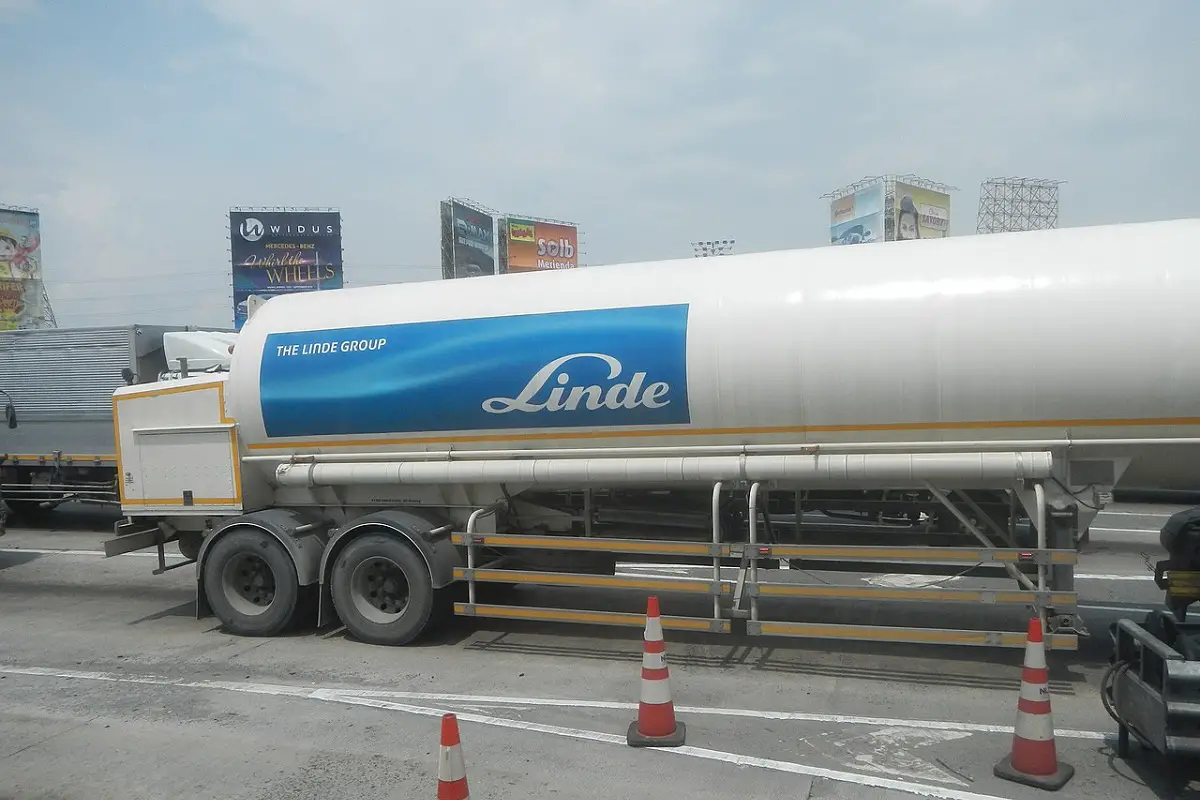 Linde commits to green hydrogen for trucks and becomes H2Accelerate member