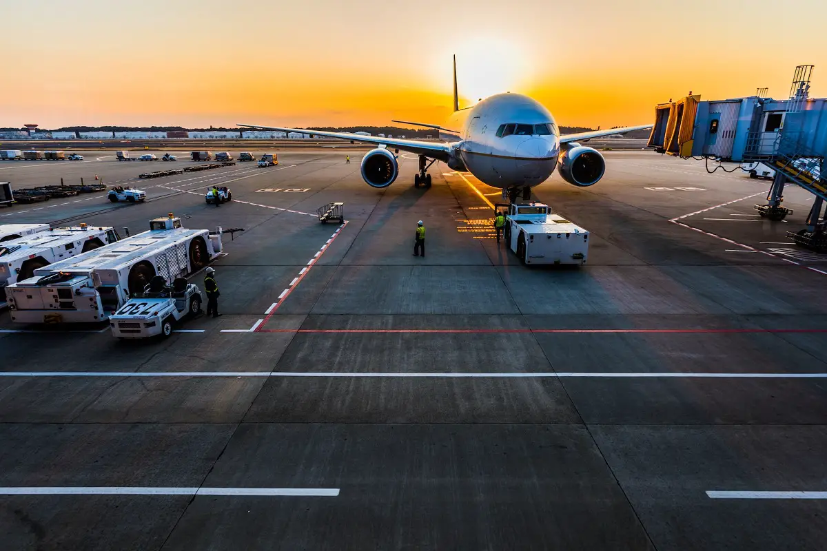 A hydrogen fuel pipeline could be coming to Manchester Airport - H2 News