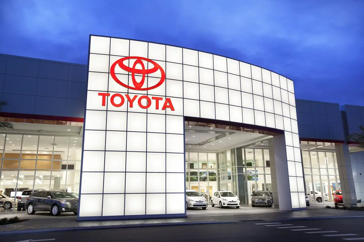 Forget fuel cells, Toyota says hydrogen ICE is the best option for its off-road SUV - H2 News