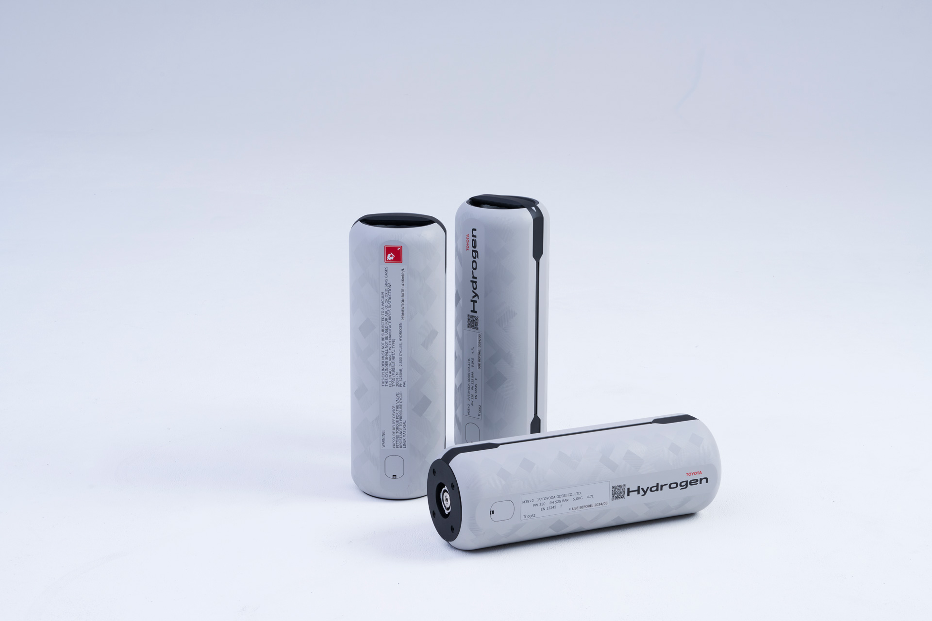 Toyota's Portable Hydrogen Cartridges Debut